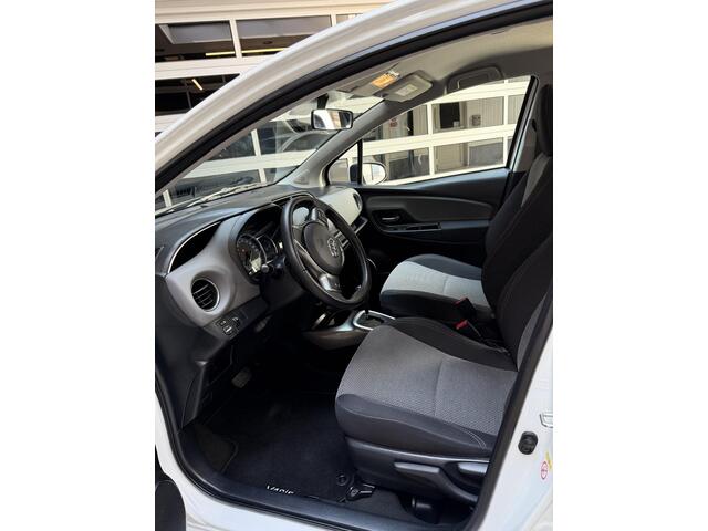 Toyota YARIS 1.5 Hybrid Now