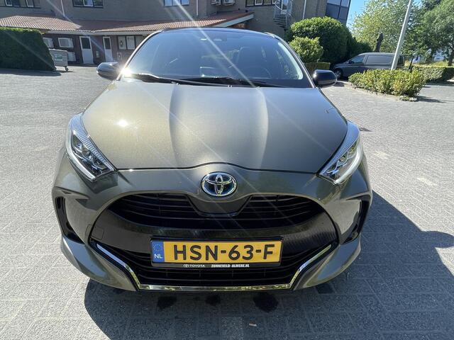Toyota YARIS 1.5 Hybrid Executive Panoramadak