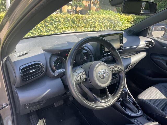 Toyota YARIS 1.5 Hybrid Executive Panoramadak