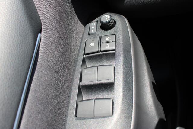Toyota YARIS 1.5 Hybrid 115 Dynamic met Comfort Pakket