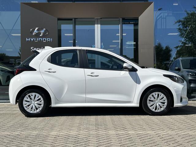 Toyota YARIS 1.5 Hybrid Active | Navigatie