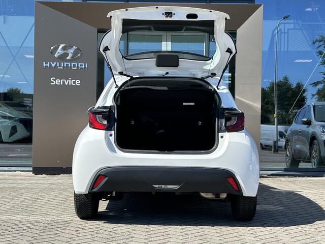 Toyota YARIS 1.5 Hybrid Active | Navigatie