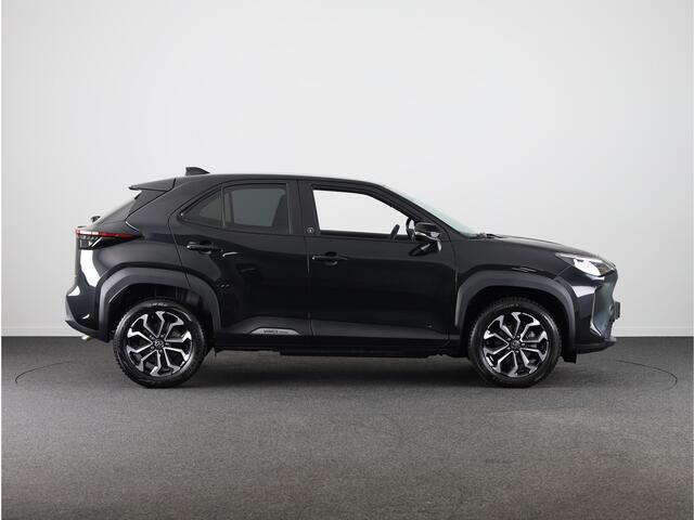 Toyota YARIS Cross 1.5 Hybrid Dynamic Limited | Apple Carplay /- Android Auto | Parkeercamera | 17" Lichtmetalen velgen |
