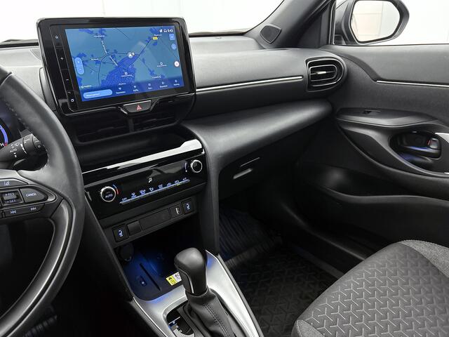 Toyota YARIS Cross 1.5 Hybrid Dynamic Navi | Achterklep Elektrisch | Lichtmetalen Velgen | Panoramadak | Metaallak | Stoel-/Stuurverwarming |