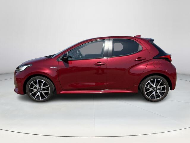 Toyota YARIS 1.5 Hybrid Executive **NAVIGATIE/ HEAD-UP DISPLAY/ STOELVERWARMING/ 36 MAANDEN GARANTIE**