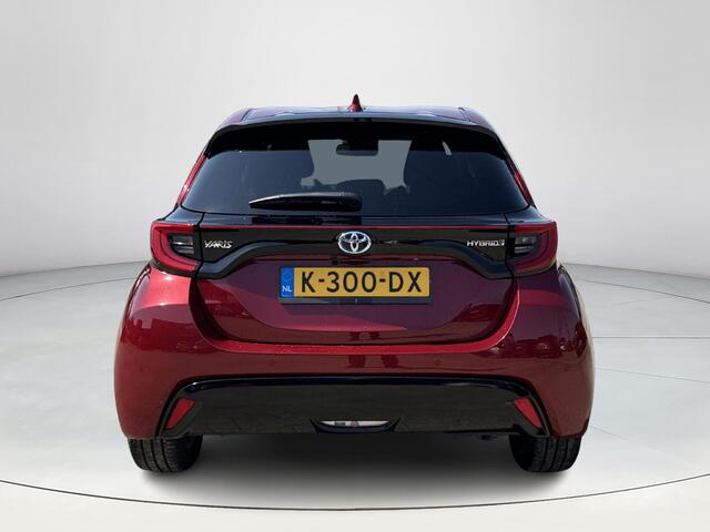 Toyota YARIS 1.5 Hybrid Executive **NAVIGATIE/ HEAD-UP DISPLAY/ STOELVERWARMING/ 36 MAANDEN GARANTIE**