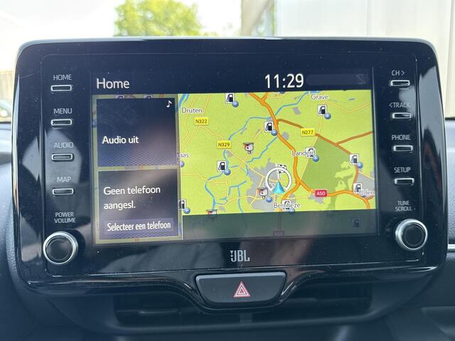 Toyota YARIS 1.5 Hybrid Executive **NAVIGATIE/ HEAD-UP DISPLAY/ STOELVERWARMING/ 36 MAANDEN GARANTIE**