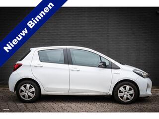 toyota-yaris-1.5-hybrid-business-pl