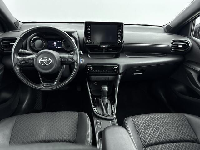 Toyota YARIS 1.5 Hybrid Executive Limited | Apple Carplay/Android Auto | Metaallak | Lichtmetalen Velgen | Panoramadak |