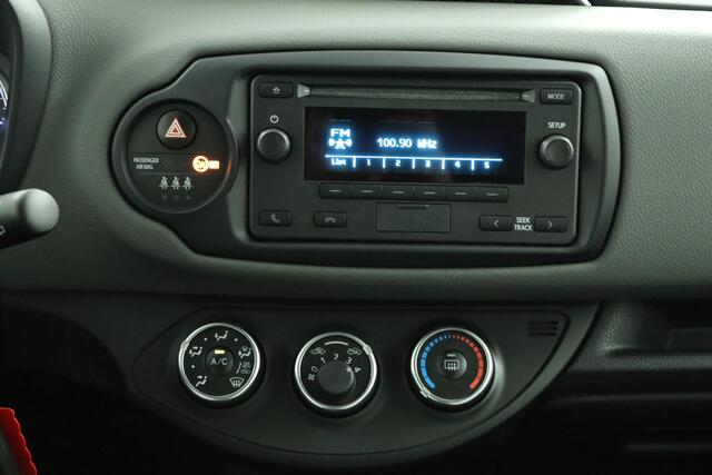 Toyota YARIS 1.0 VVT-i Comfort | Airco | Radio - CD Speler | Trekhaak |