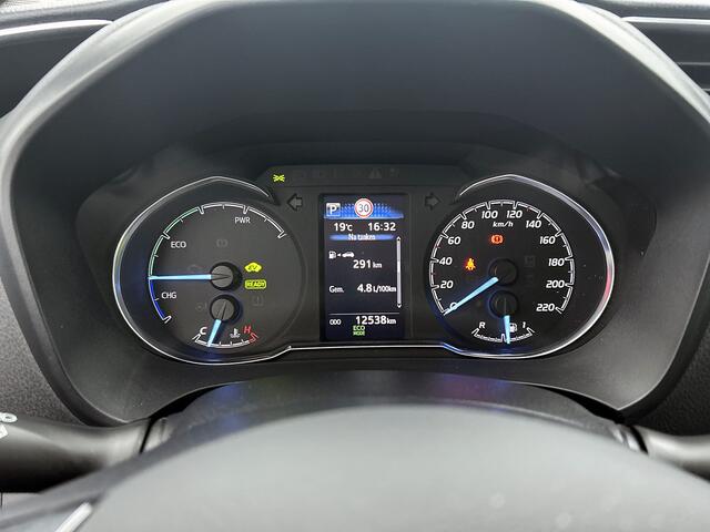 Toyota YARIS 1.5 Hybrid Y20 Limited | Achteruitrijcamera | Metaallak | Lichtmetalen Velgen | Automatisch Dimmende Binnenspiegel |