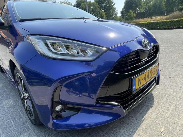 Toyota YARIS 1.5 Hybrid Executive Premium