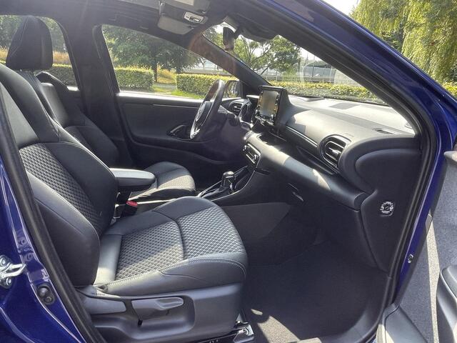 Toyota YARIS 1.5 Hybrid Executive Premium