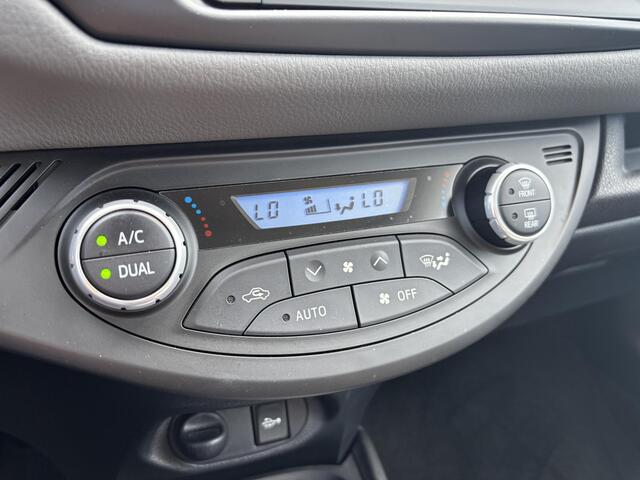 Toyota YARIS 1.5 Hybrid Dynamic | Apple Carplay/Android Auto | Cruise Control | Camera | Keyless Entry + start | Dakspoiler | Toyota garantie tot 2029!