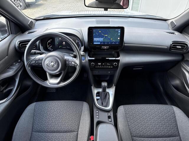Toyota YARIS Cross 1.5 Hybrid First Edition **NAVIGATIE/ KEYLESS/ CRUISE CONTROL ADAPTIEF/ 36 MAANDEN GARANTIE**