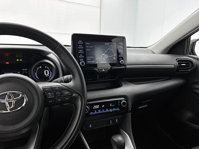 Toyota YARIS 1.5 Hybrid Dynamic | Navigatie | PDC | Camera |