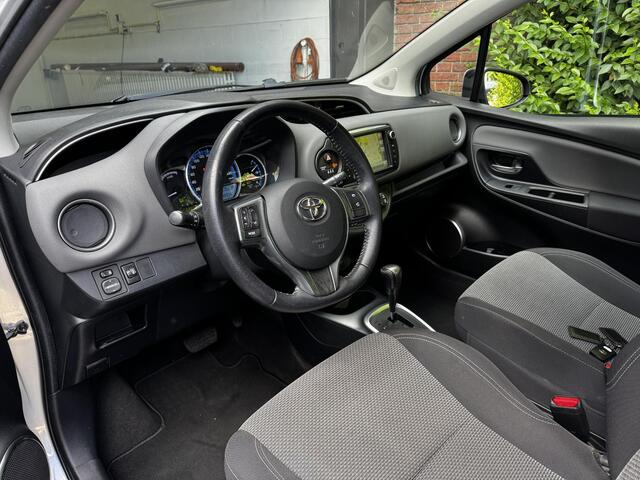 Toyota YARIS 1.5 Hybrid Lease Limited