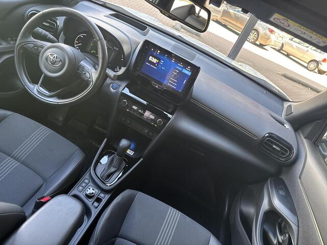 Toyota YARIS Cross 1.5 Hybrid AWD Adventure | 06-10141018 Voor meer informatie