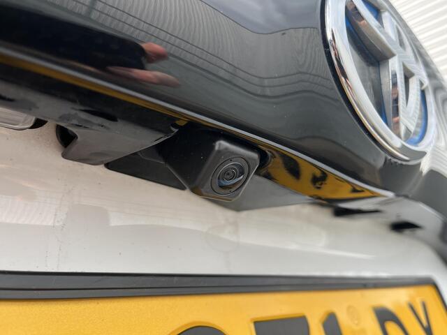 Toyota YARIS 1.5 Hybrid Dynamic Apple Carplay/Android auto Navigatie, LMV, Smart Key, Achteruitrijcamera, Adaptieve cruise control