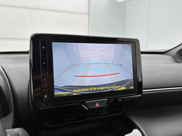 Toyota YARIS Cross 1.5 Hybrid Dynamic Limited | Navigatie | Head Up Display | Panoramadak | Elektrische Achterklep | Stoel- en Stuurverwarming |