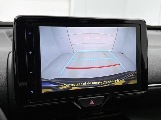 Toyota YARIS Cross 1.5 Hybrid Dynamic | Navigatie | Head Up Display | Panoramadak | Elektrische Achterklep | Stoel- en Stuurverwarming |