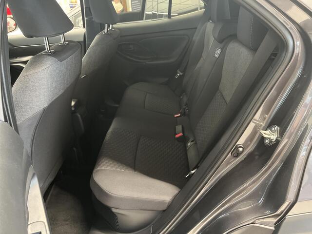 Toyota YARIS Cross 1.5 Hybrid 130 Dynamic **COMFORT PACK/ NIEUWE AUTO/ DIRECT LEVERBAAR**