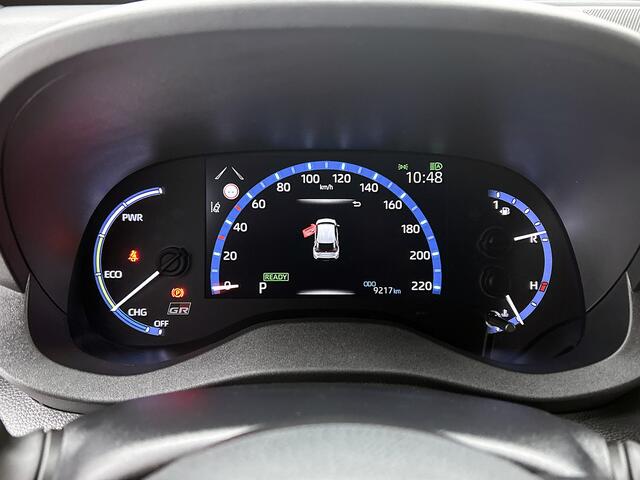 Toyota YARIS Cross 1.5 Hybrid GR Sport | Navigatie | Blind Spot | Parkeersensoren voor+achter | Stoel- en Stuurverwarming |