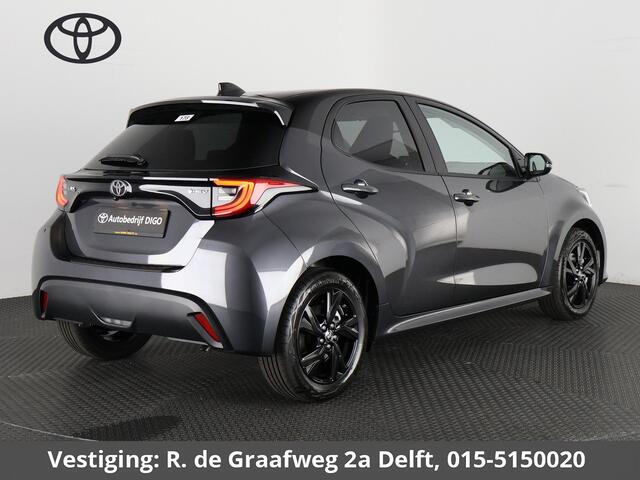 Toyota YARIS 1.5 Hybrid Dynamic Luxury Bi-Tone | Stoelverwarming | Camera | Lichtmetalen velgen |