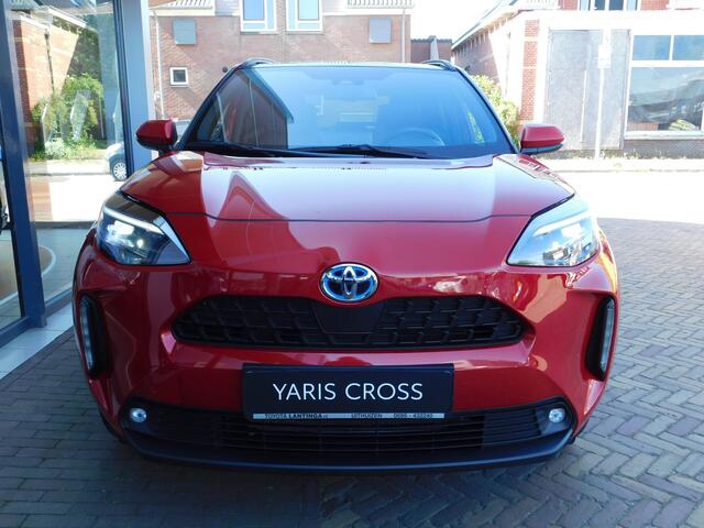 Toyota YARIS Cross 1.5 Hybrid Dynamic | Stoel en Stuurverwarming | PANODAK | HUD