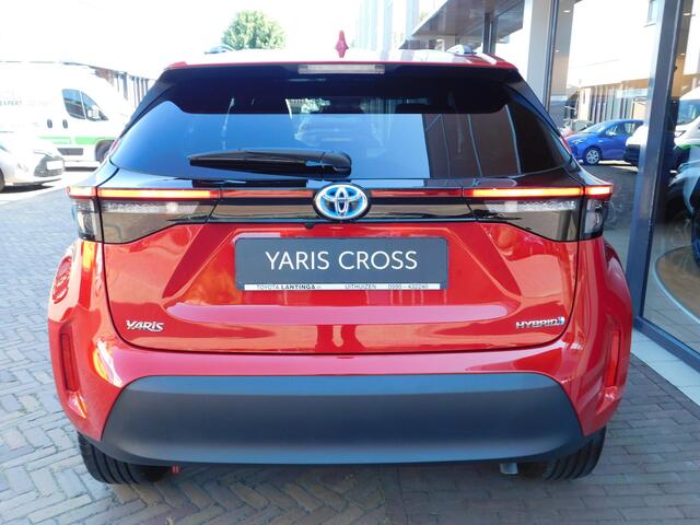 Toyota YARIS Cross 1.5 Hybrid Dynamic | Stoel en Stuurverwarming | PANODAK | HUD