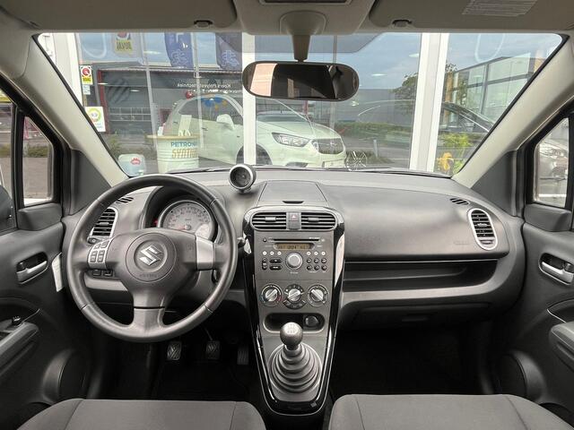 Toyota YARIS 1.5 Hybrid Active | AUTOMAAT | Navigatie | Camera | Cruise control | NAP | NIEUWSTAAT