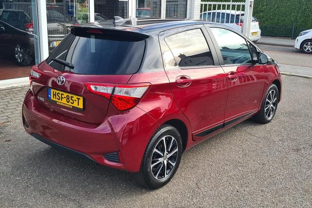 Toyota YARIS 1.5 VVT-i Dynamic Navi,Camera,Cruise,Keyless,RIJKLAARPRIJS!!