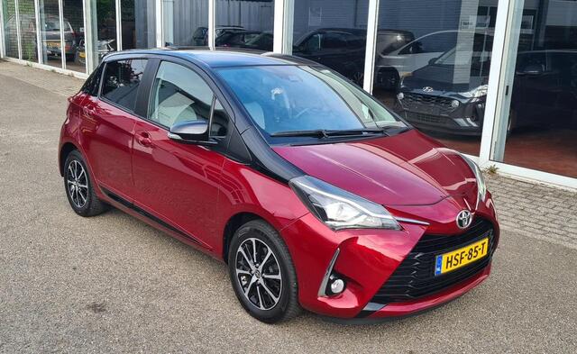 Toyota YARIS 1.5 VVT-i Dynamic Navi,Camera,Cruise,Keyless,RIJKLAARPRIJS!!