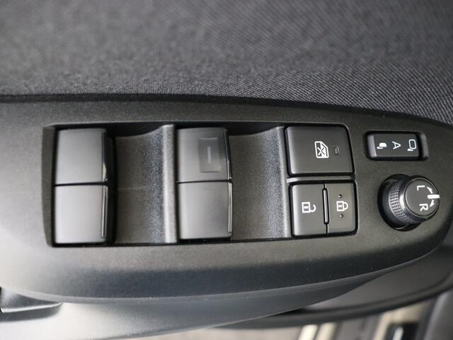 Toyota YARIS Cross 1.5 Hybrid Adventure I Navigatie I Climate Control I Cruise Control Adaptief I Camera I Treeplanken I