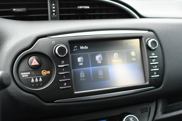 Toyota YARIS 1.5 Hybrid Executive Automaat 100pk | Navigatie | Keyless | Fietsendragerbeugel |
