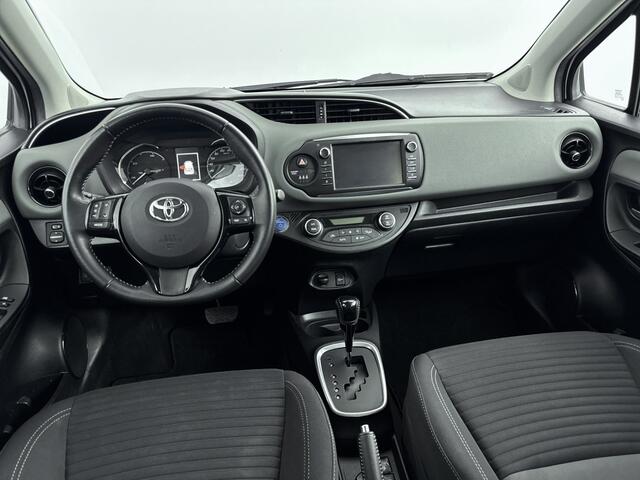 Toyota YARIS 1.5 Hybrid Design Sport | Lichtmetalen Velgen | Mistlampen | Elektrische Ramen | Climate Control | Privacy Glass |