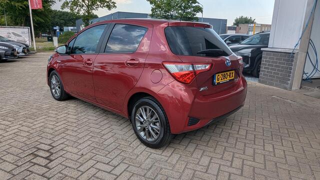 Toyota YARIS 1.5 Hybrid Dynamic