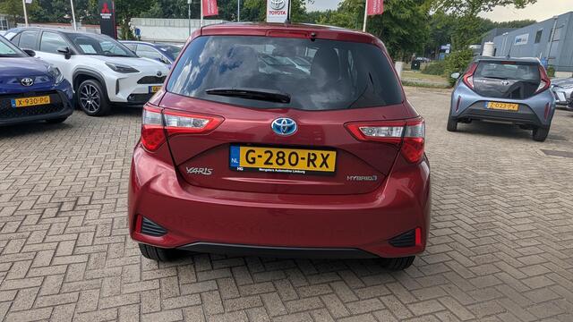 Toyota YARIS 1.5 Hybrid Dynamic