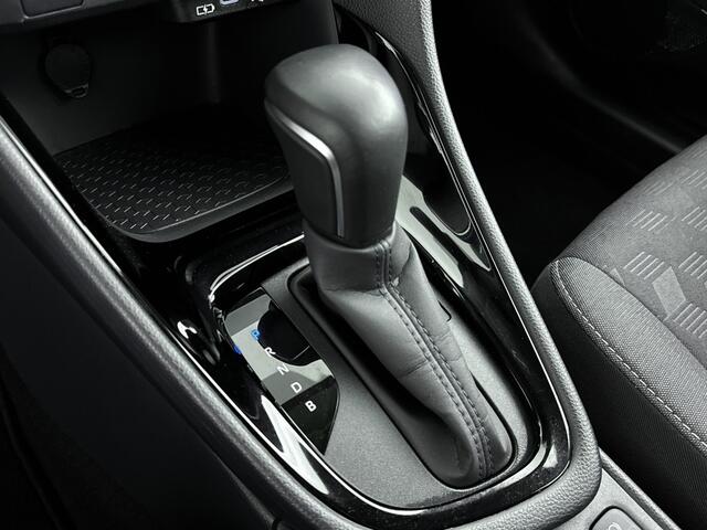 Toyota YARIS 1.5 Hybrid 115 First Edition