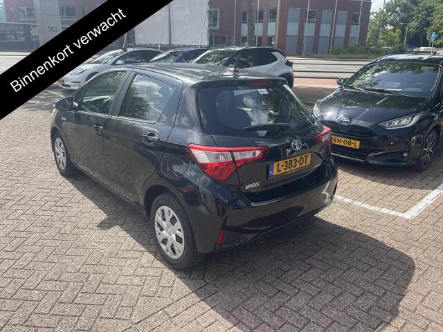 Toyota YARIS 1.5 Hybrid Dynamic | Navigatie | Camera | Dealer onderhouden | Garantie tot 02-2030