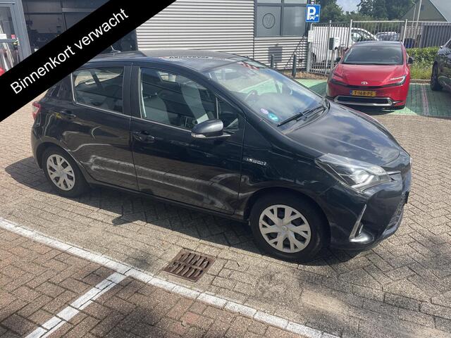 Toyota YARIS 1.5 Hybrid Dynamic | Navigatie | Camera | Dealer onderhouden | Garantie tot 02-2030