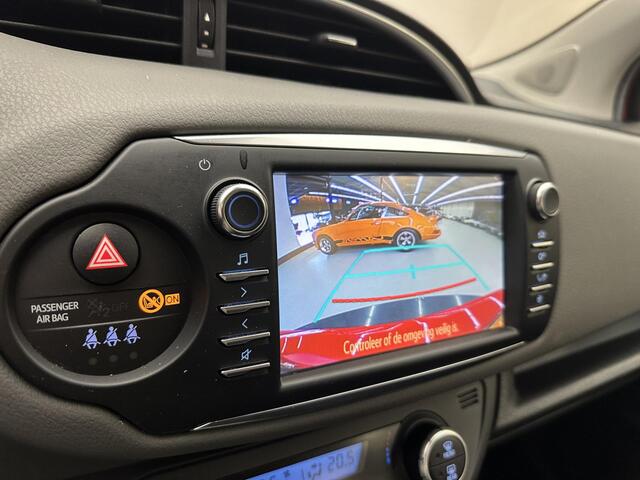 Toyota YARIS 1.5 Hybrid Aspiration Automaat | Cam Achter | Heel zuinig | NL auto | Complete historie