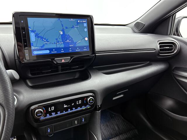 Toyota YARIS 1.5 Hybrid GR Sport Limited | Navi | Dodehoekdetectie | Lichtmetalen Velgen | Metaallak |