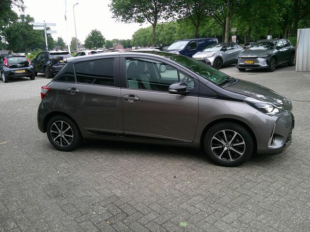 Toyota YARIS 1.5 VVT-i Bi-Tone Trekhaak