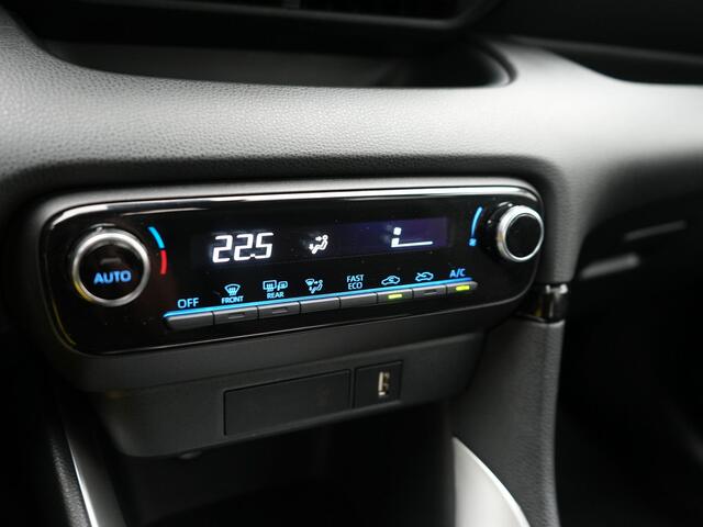 Toyota YARIS 1.5 Hybrid Active