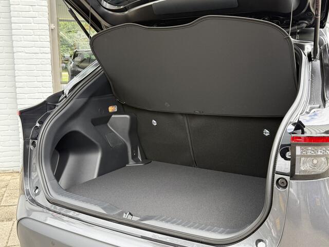 Toyota YARIS Cross 1.5 Hybrid 115 Dynamic Comfort Pack Blind Spot, Parkeersensoren, stoelverwarming etc.