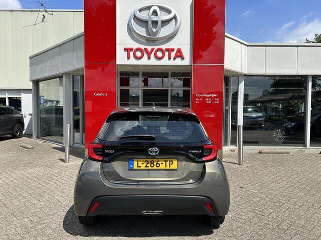Toyota YARIS 1.5 Hybrid Dynamic, Apple Carplay, Camera