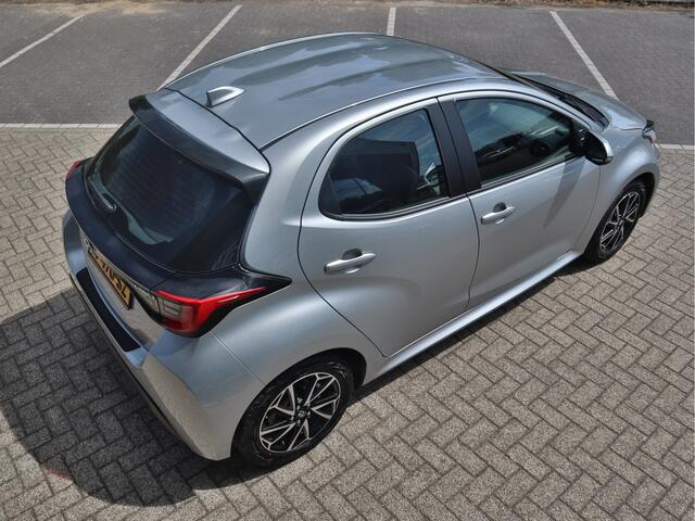 Toyota YARIS 1.5 Hybrid Dynamic Adaptieve Cruise Control | Camera | Stoelverwarming | 10jr. toyota garantie