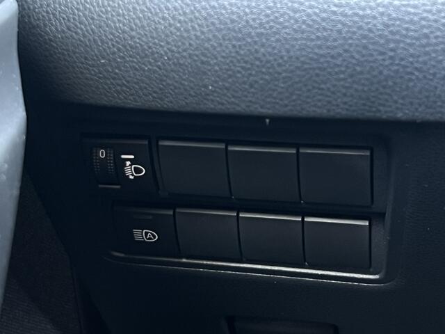 Toyota YARIS 1.5 Hybrid Launch Edition | HUD | 17 inch | Camera | Carplay