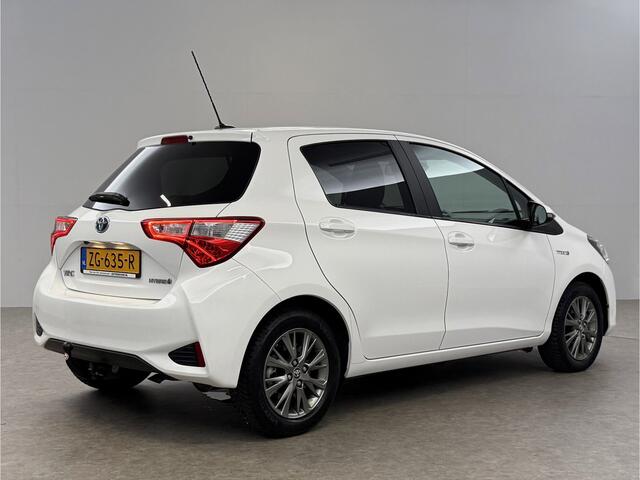 Toyota YARIS 1.5 Hybrid Dynamic LED Camera Clima Cruise Navi 15"LMV